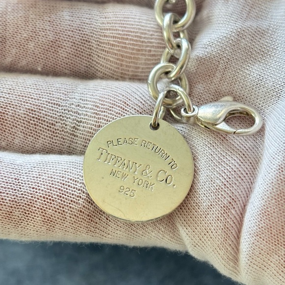 Tiffany & Co. Sterling silver Round tag Bracelet 5-5.5" XS - Picture 5 of 8